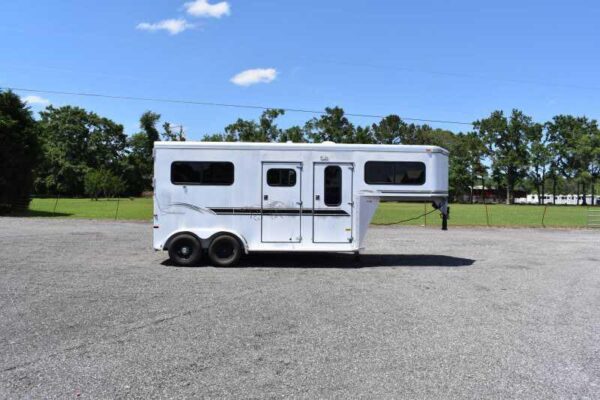 2000 Sundowner 7204GNST 2 Horse Trailer