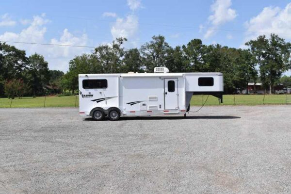 2014 Shadow 7208GLQ 2 Horse Trailer with 8′ Short Wall