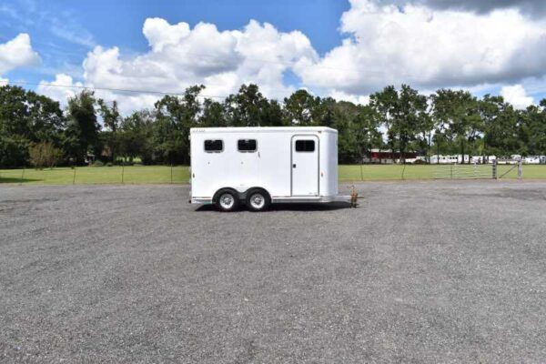 2002 Exiss SS20 2 Horse Trailer