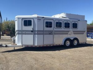 2000 Sooner 4 Horse Bumper Pull SUPER CLEAN