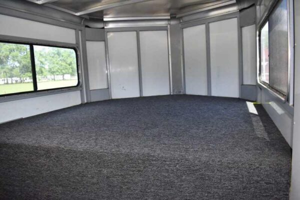 2000 Sundowner 7204GNST 2 Horse Trailer - Image 18