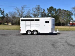 2002 Logan Coach 3HBP 3 Horse Trailer