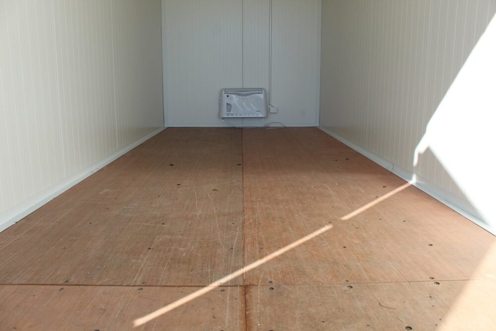 20′ insulated container - Image 2