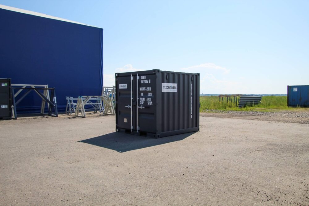 8 ft storage container