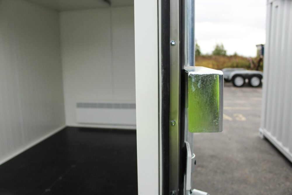 insulated shipping container for sale