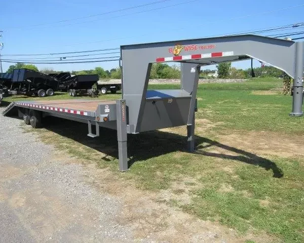 BWise 8 x 30 Gooseneck Equipment Trailer – Hydraulic Tail