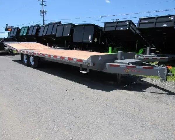 BWise 8 x 28 Deckover Equipment Trailer Beavertail
