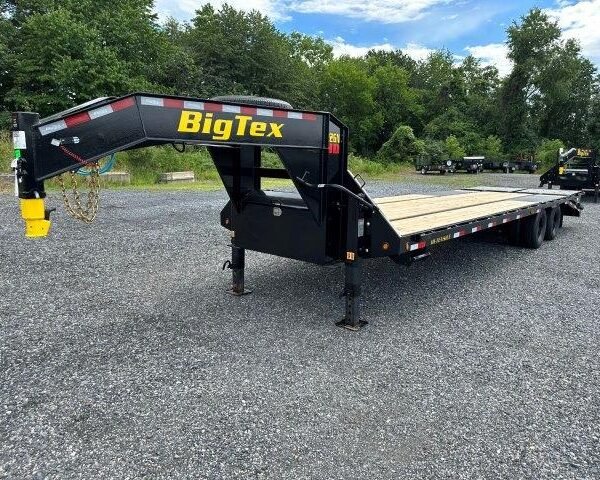 Big Tex 8.5 x 30 Gooseneck Deckover Equipment Trailer