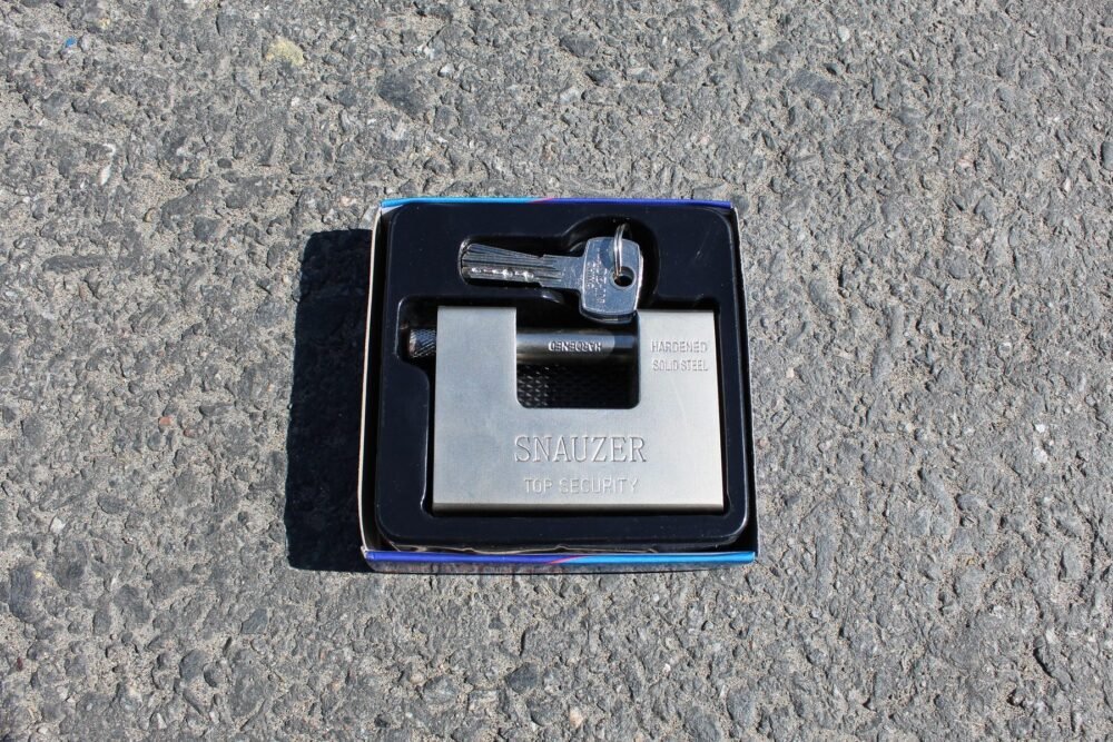 Snauzer padlock