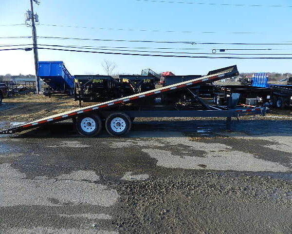 BWise 8 x 22 Deckover Equipment Trailer Power Tilt