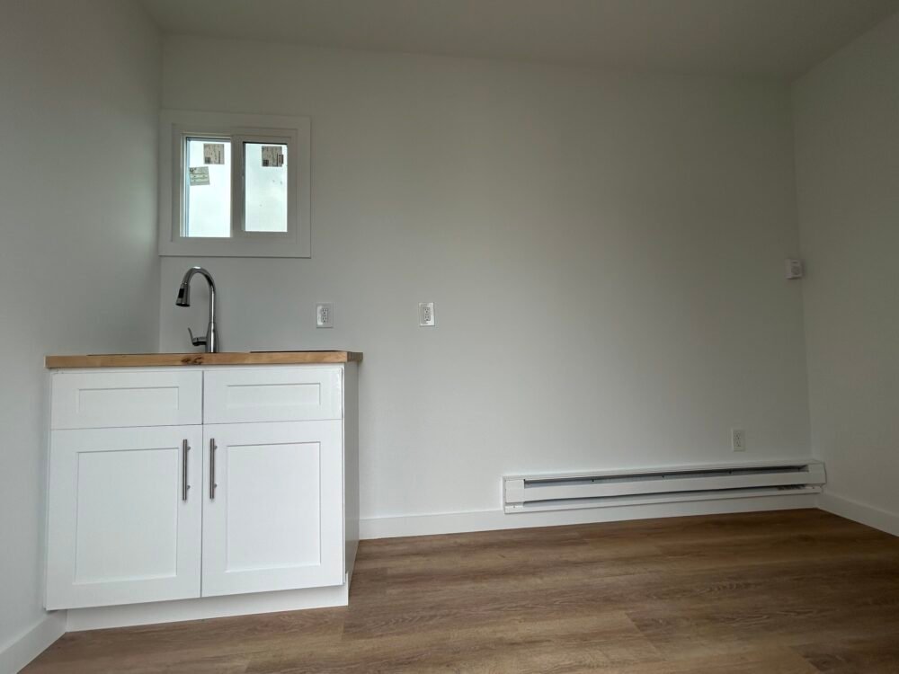 Cold Climate Container Home - Image 7